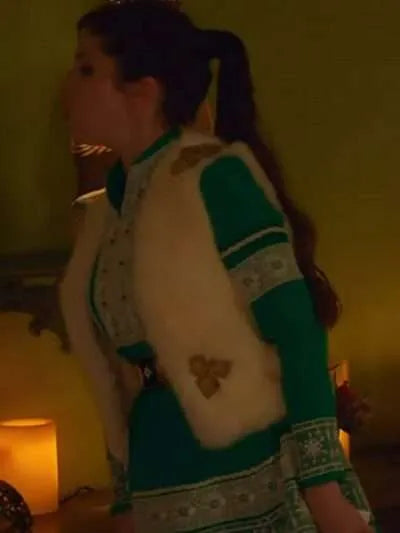 Anna Kendrick Noelle Vest