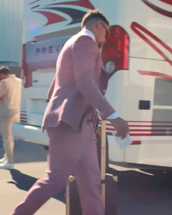Patrick Mahomes Arriving Jacksonville Suit