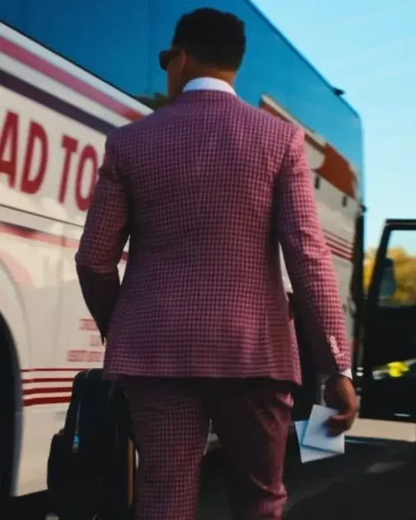 Patrick Mahomes Arriving Jacksonville Suit